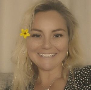 Meet your Posher, Holly